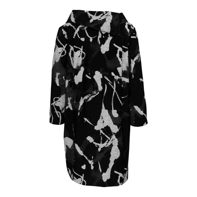 13532 99 Black