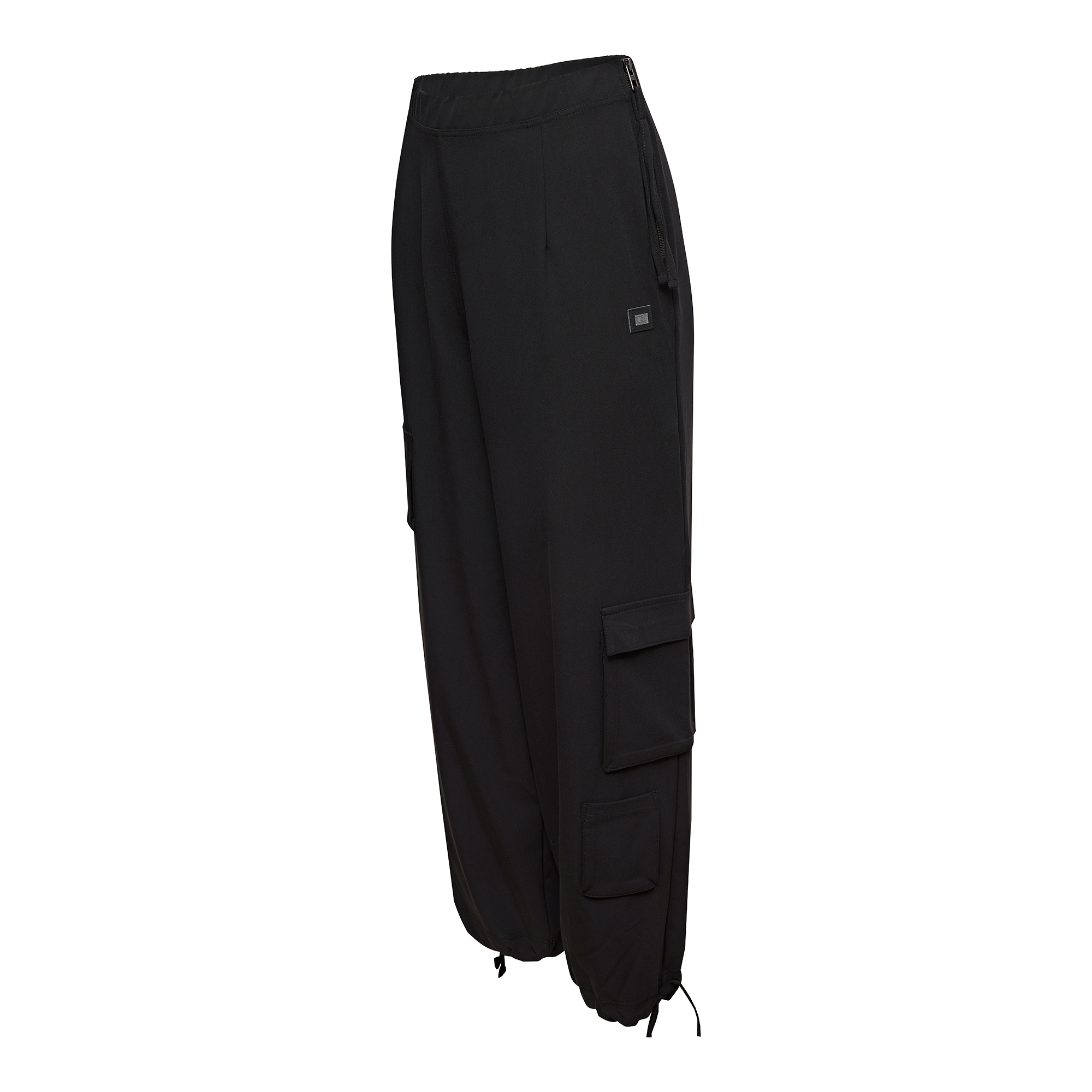 13970 99 Black