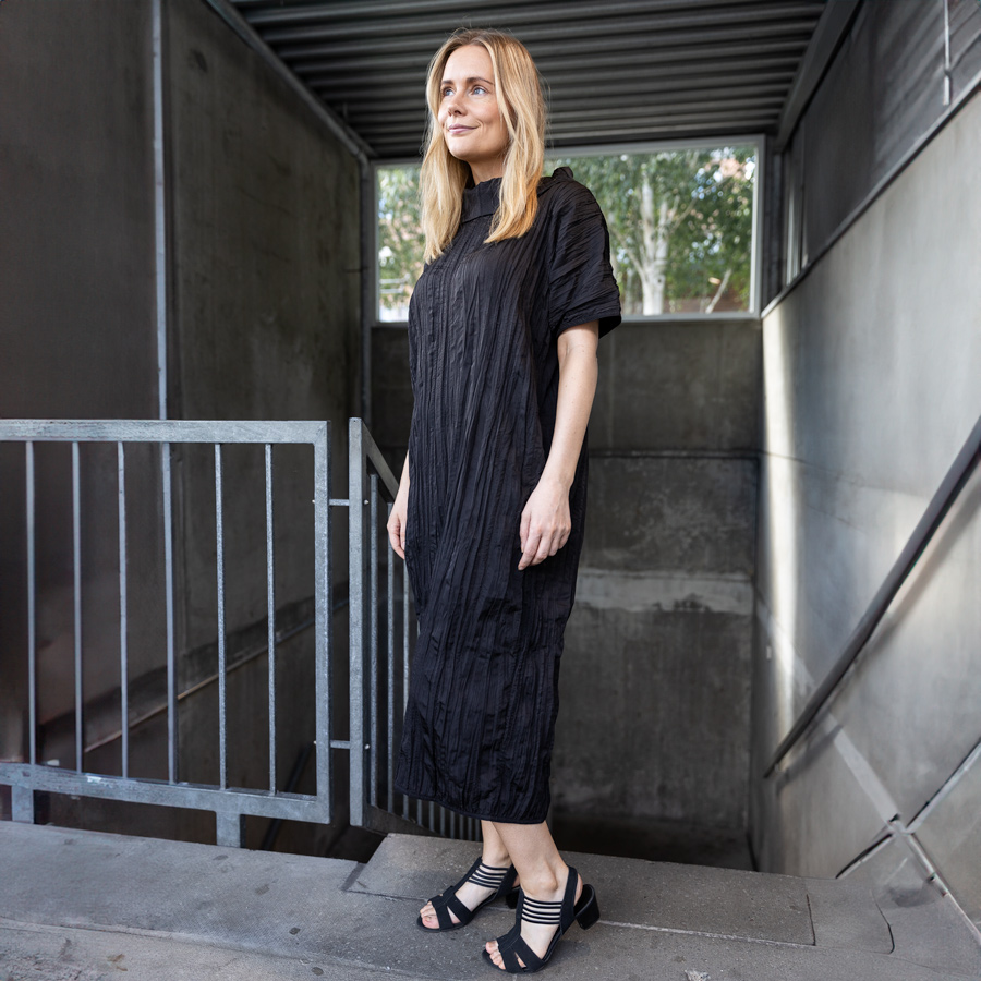 14501 99 Black