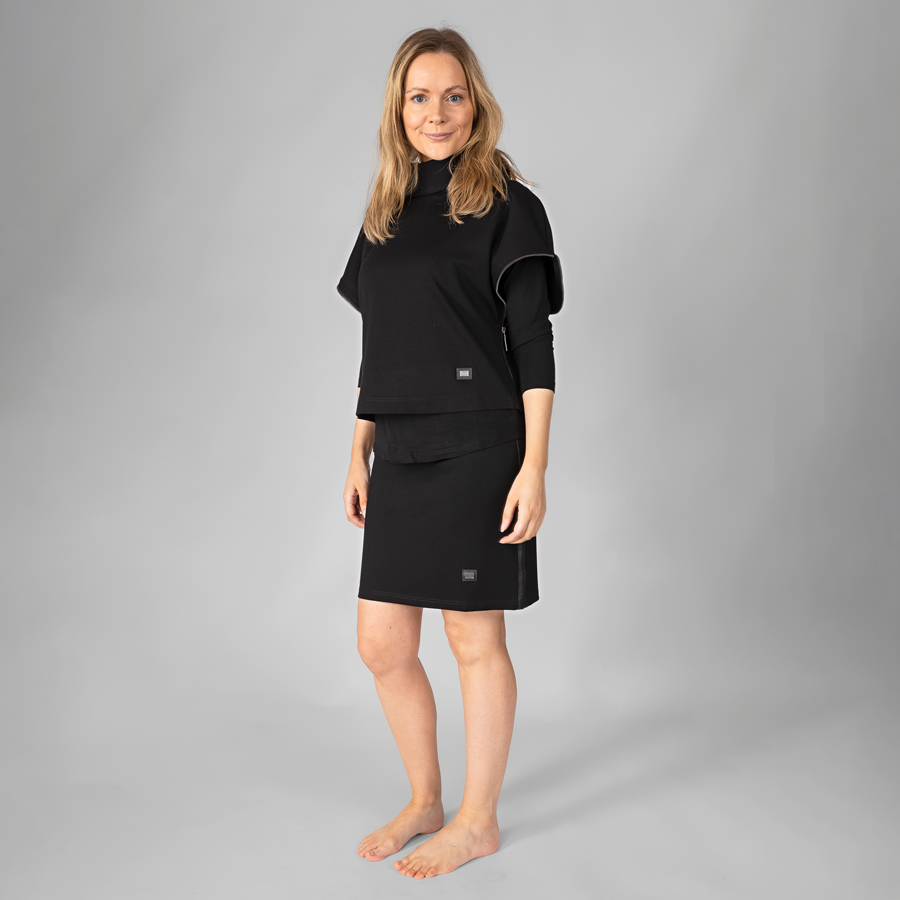 14590 99 0 Black