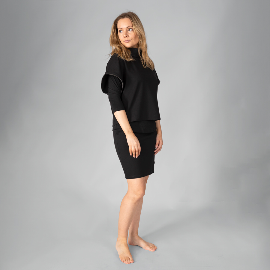 14590 99 0 Black