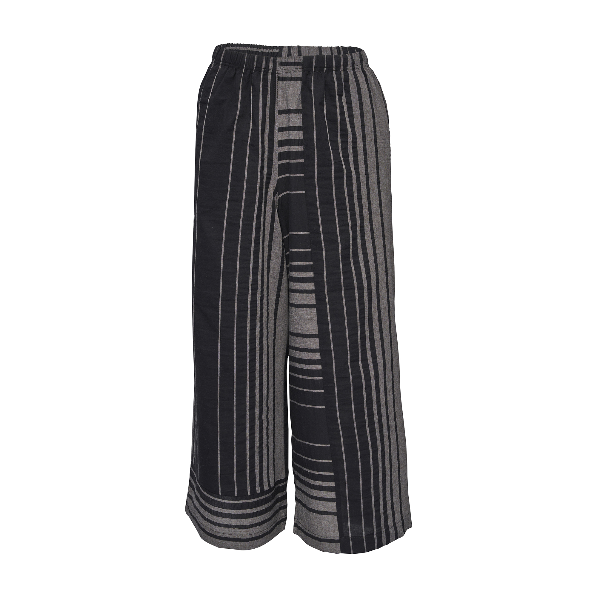 15184 99 Black